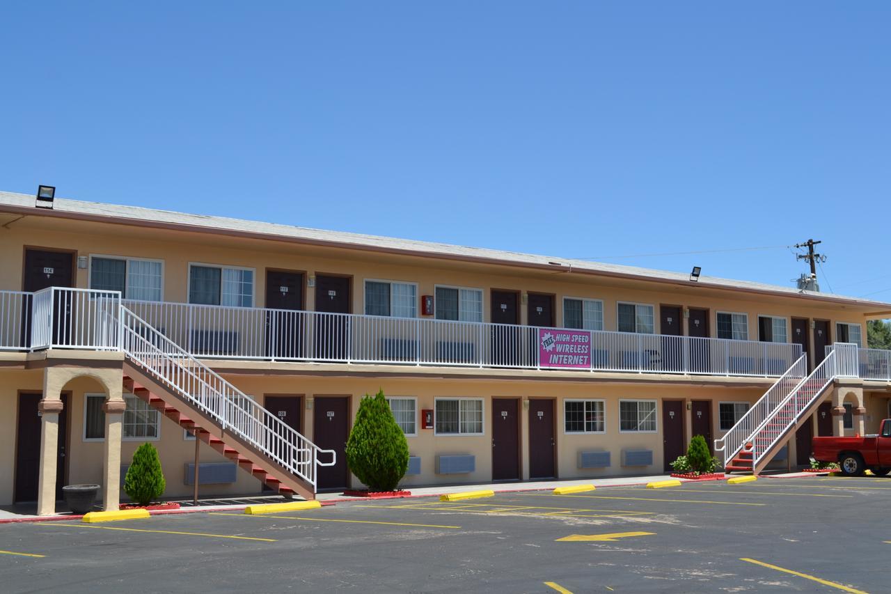 Budget Motel Needles